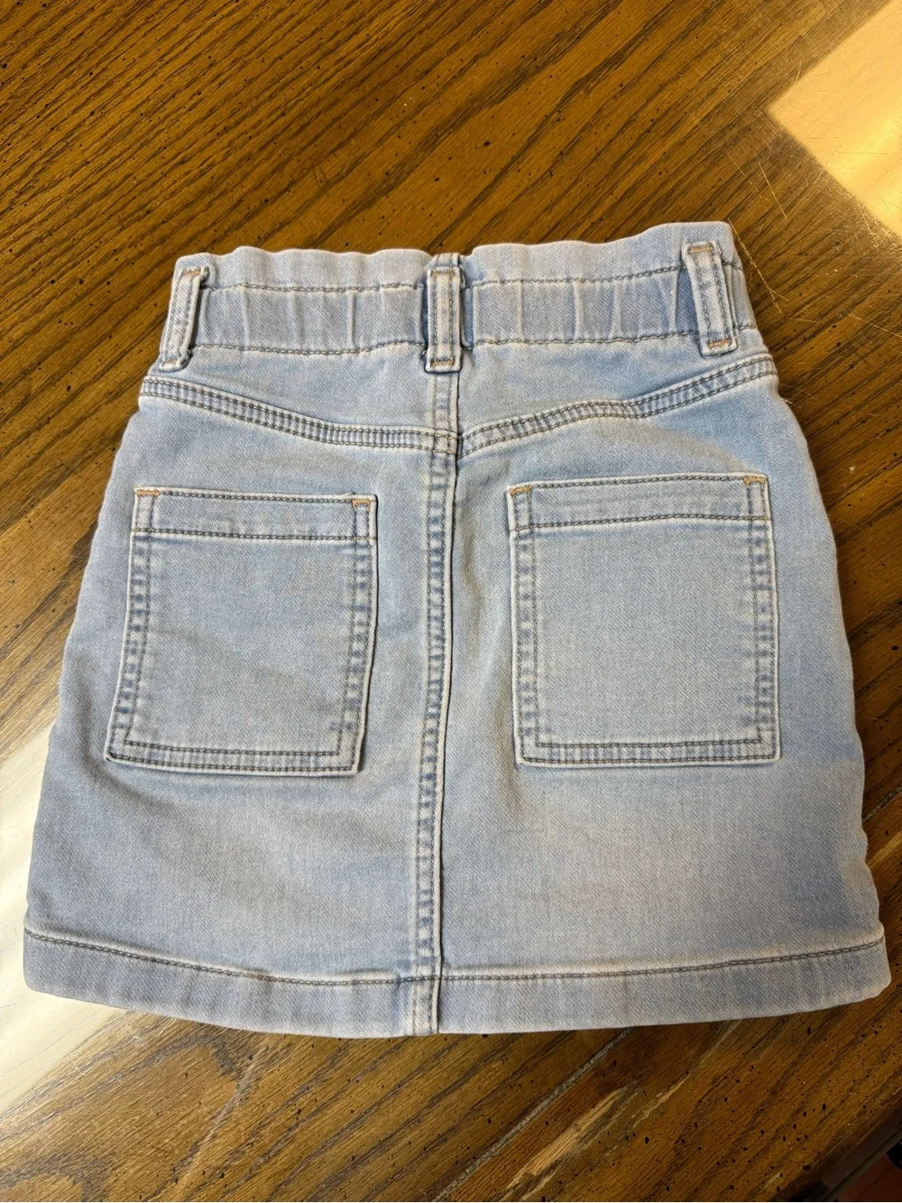 GAP Light Wash Denim Skirt with Front Pockets